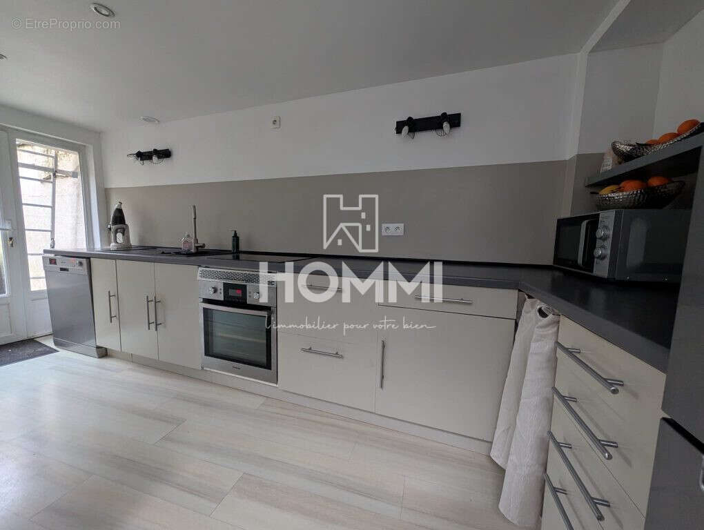 Maison à SAINT-MARS-DU-DESERT