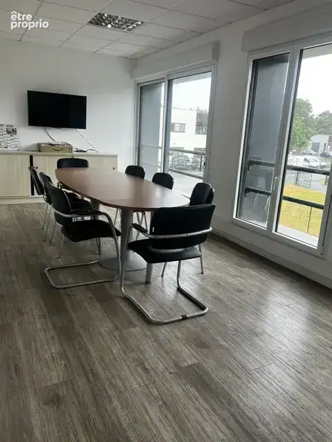 LE TEICH  - Local d’activités avec bureau 840 m² - photo 2