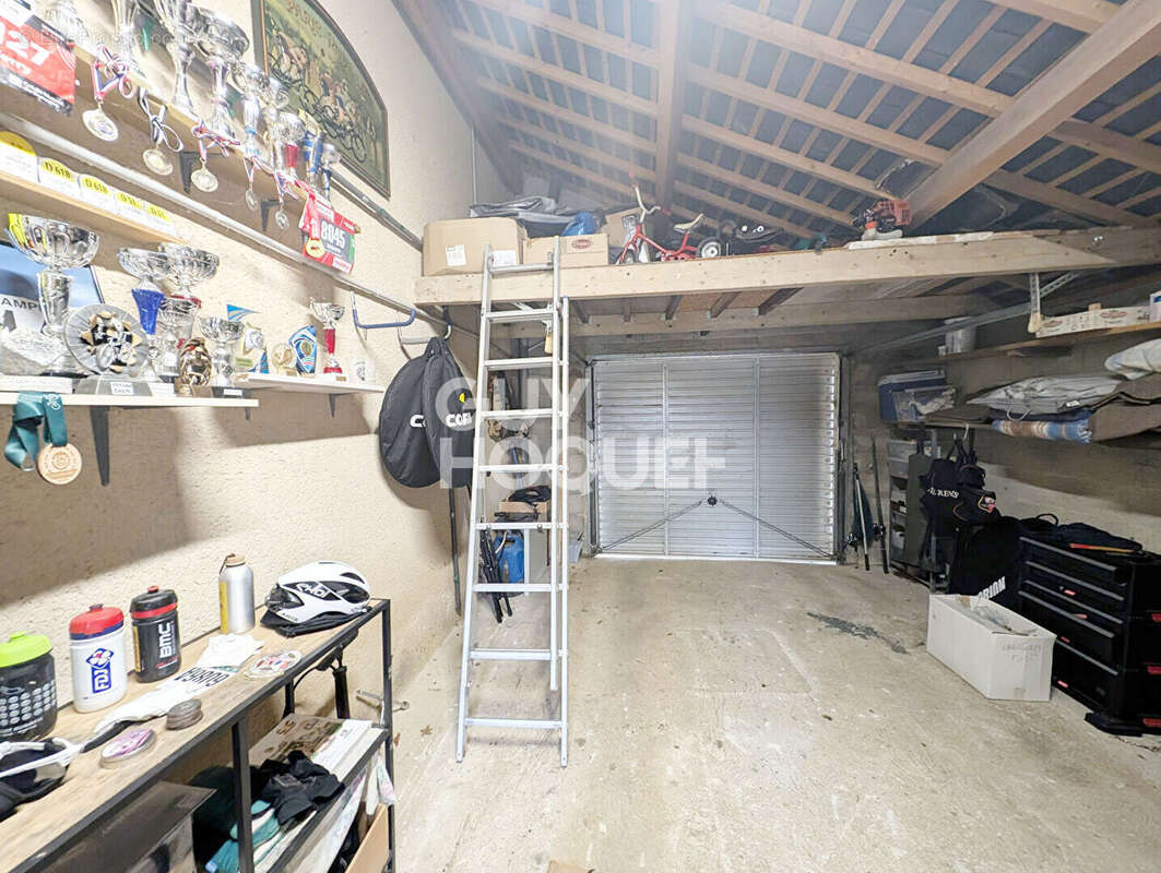 Maison à YVIGNAC-LA-TOUR