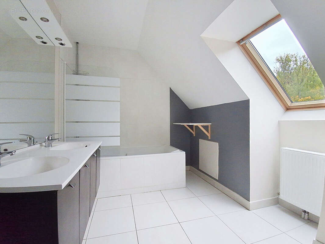 Maison à NOGENT-LE-PHAYE