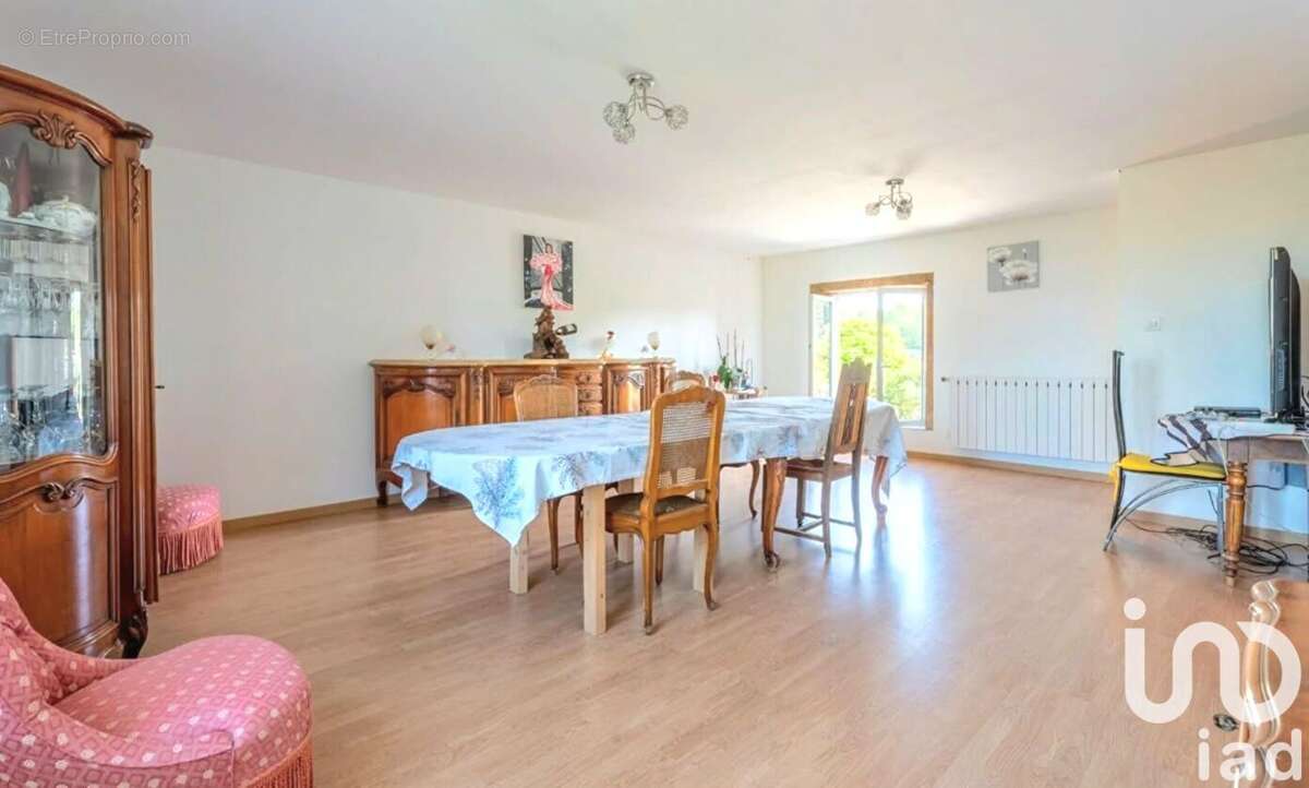 Photo 6 - Maison à MARCILLY-D&#039;AZERGUES