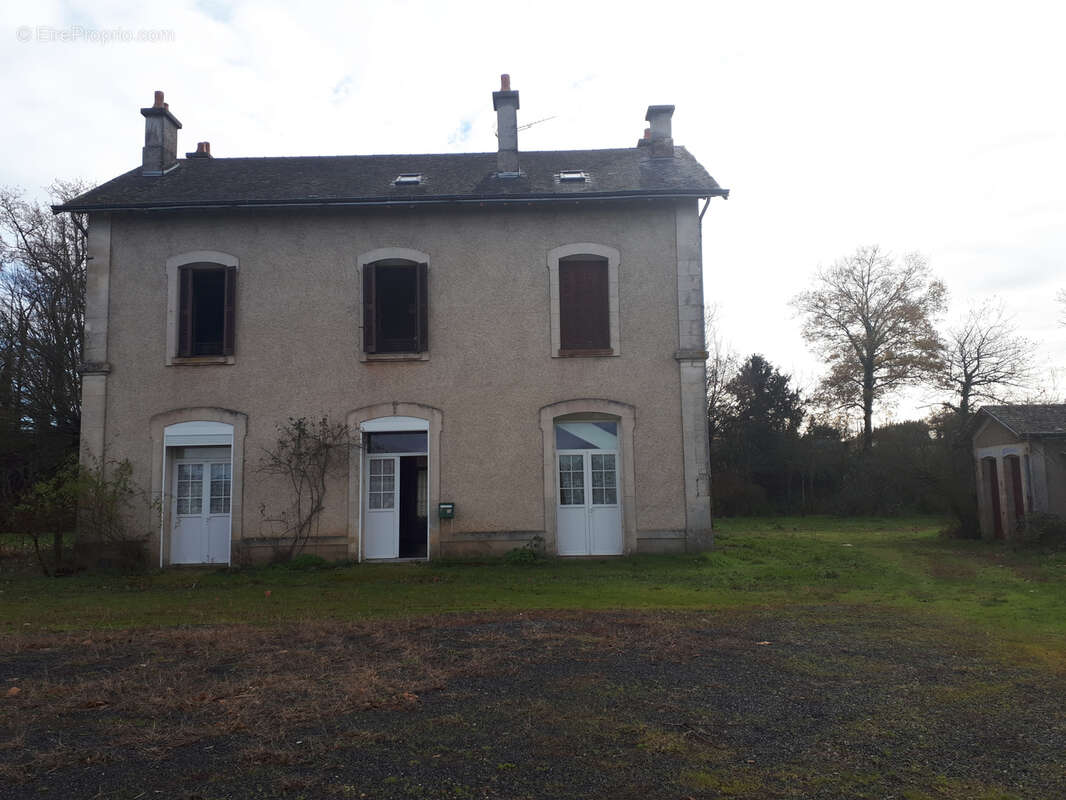 Maison à AVAILLES-LIMOUZINE