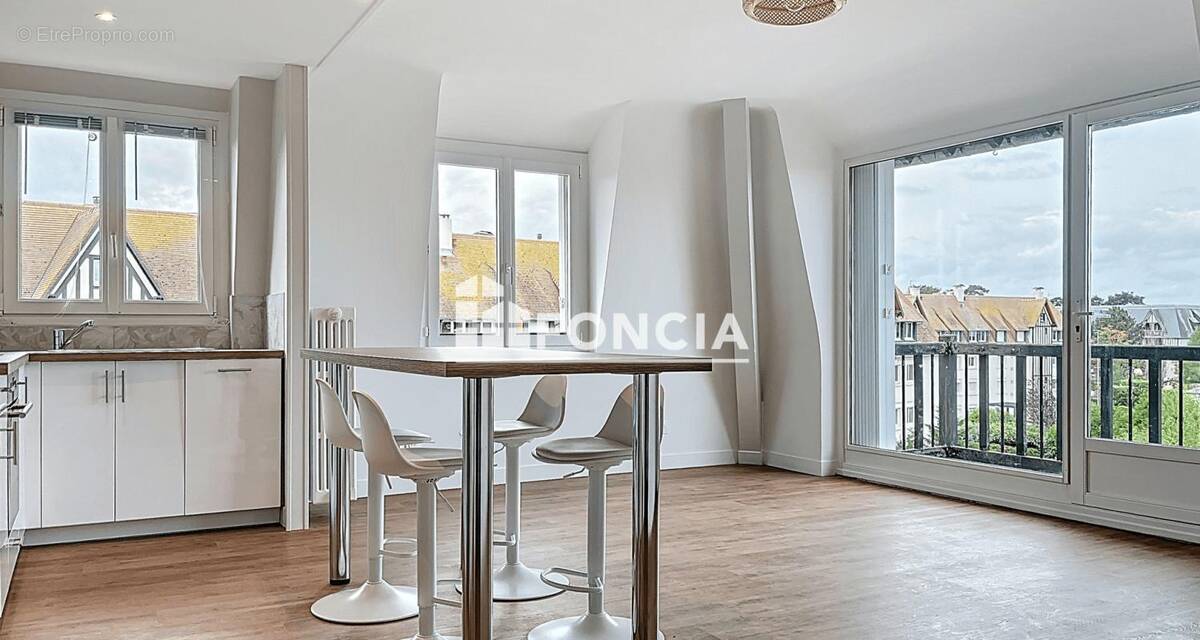 Appartement à DEAUVILLE
