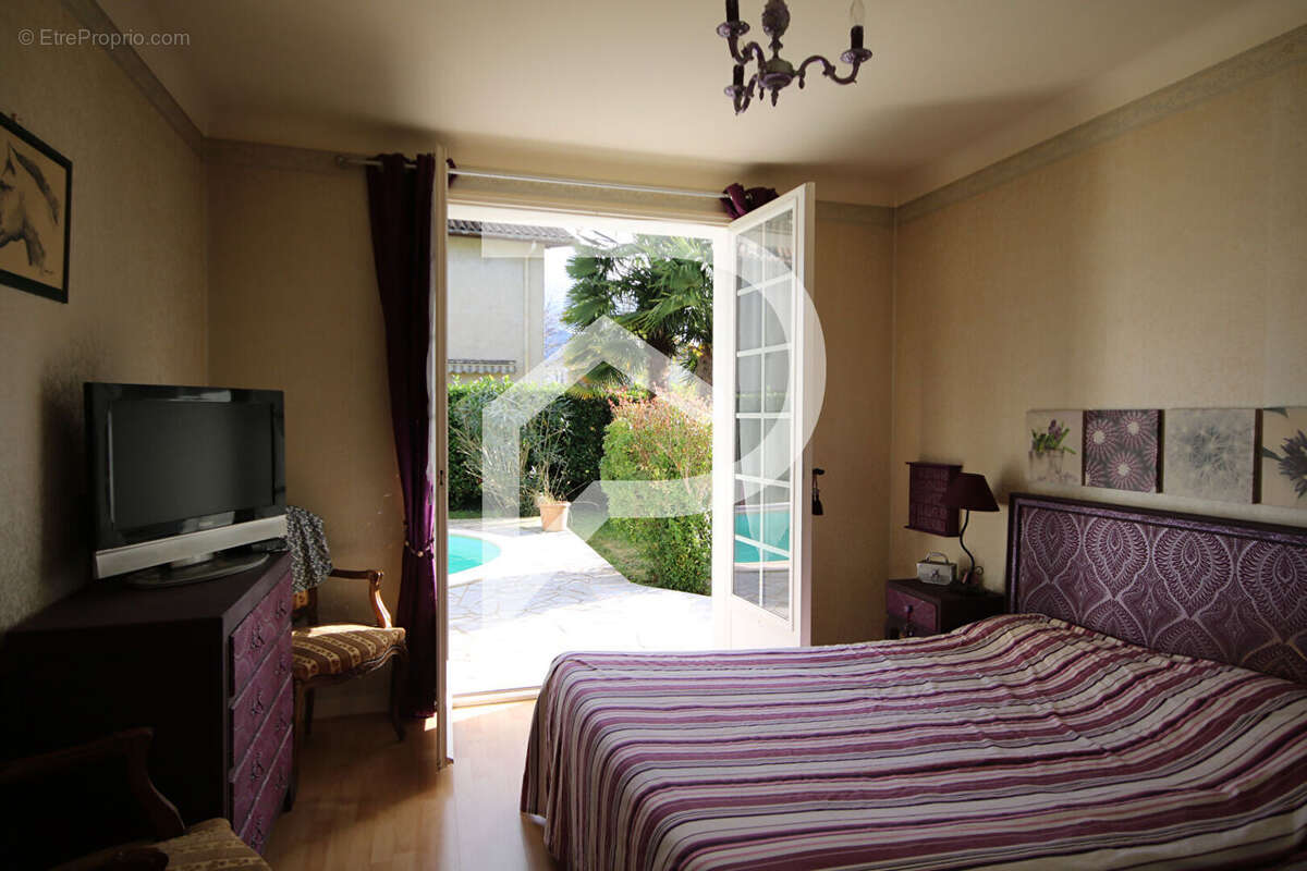 Maison à OLORON-SAINTE-MARIE