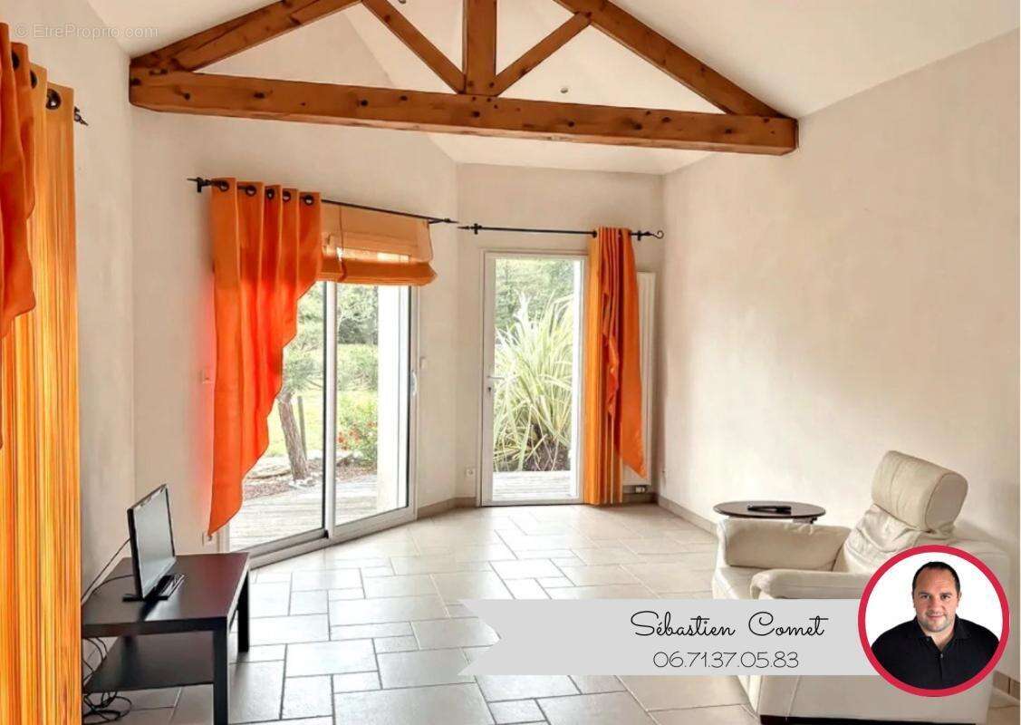 Maison à VIEILLEVIGNE