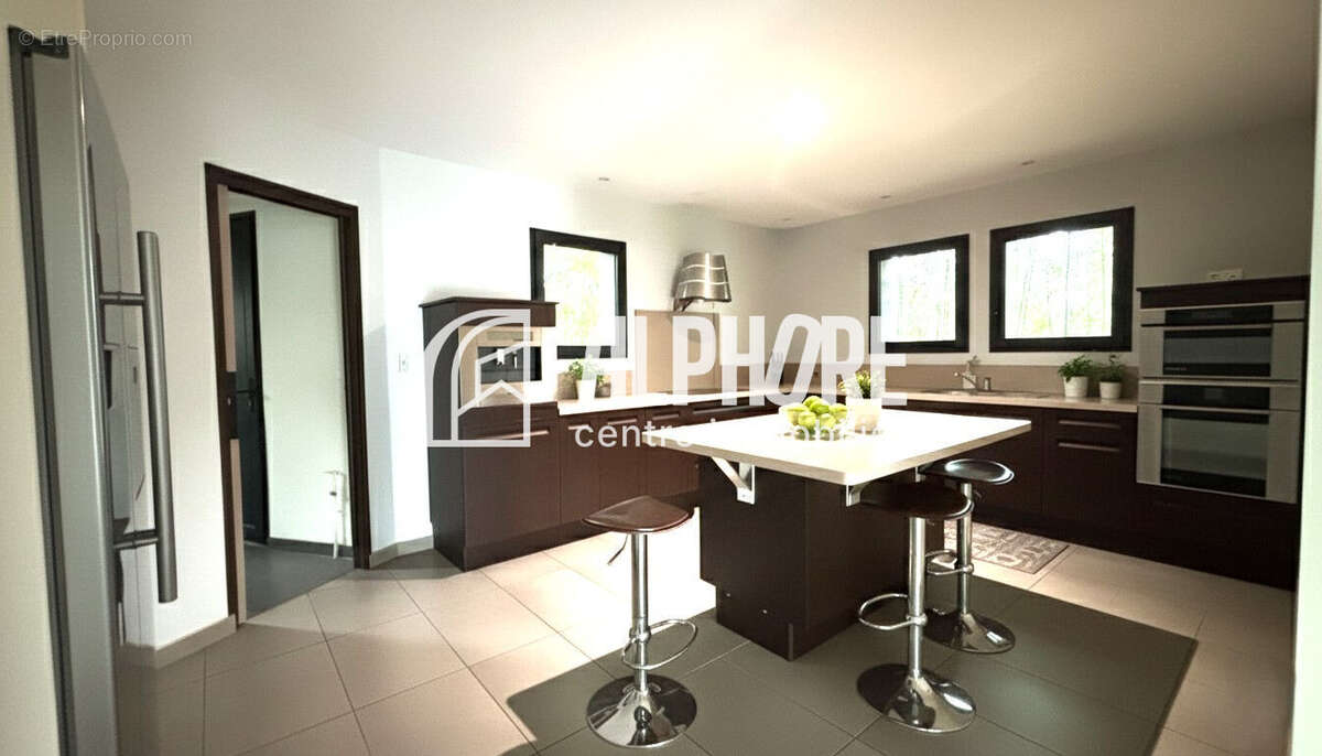 Maison à SAINT-LYPHARD