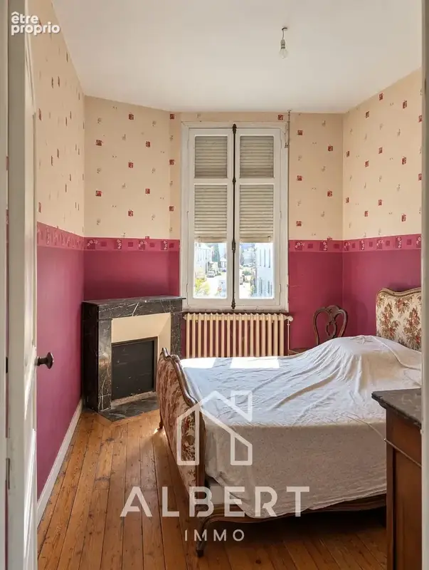 Maison de maître avec local commercial au coeur de Gennes Val de Loire - photo 4