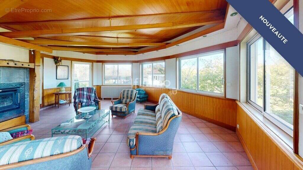 Maison à RION-DES-LANDES