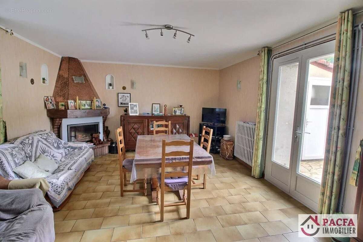 Maison de 95 m² avec jardin et garage - photo 2