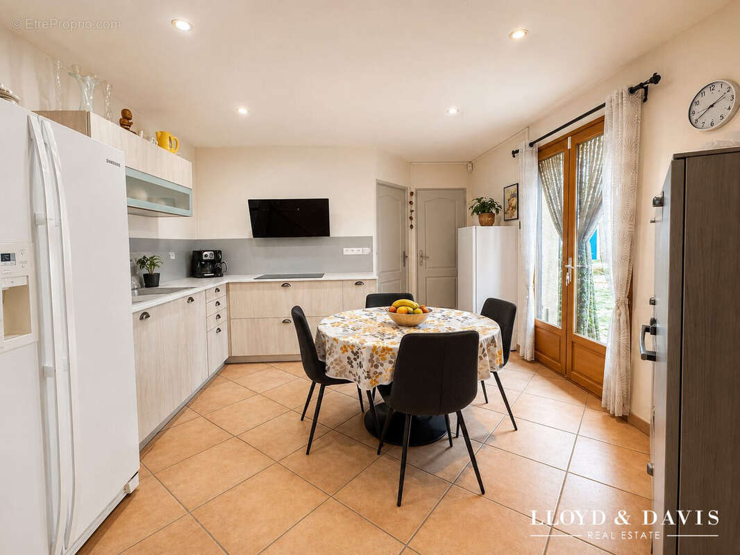 Maison 5 pièces 160 m² à vendre à Romans-Sur-Isere (26100) - photo 7