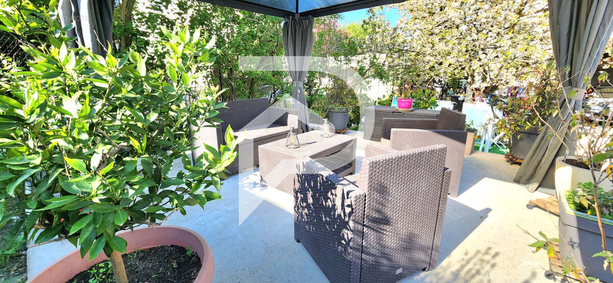 Maison à SAINT-GRATIEN