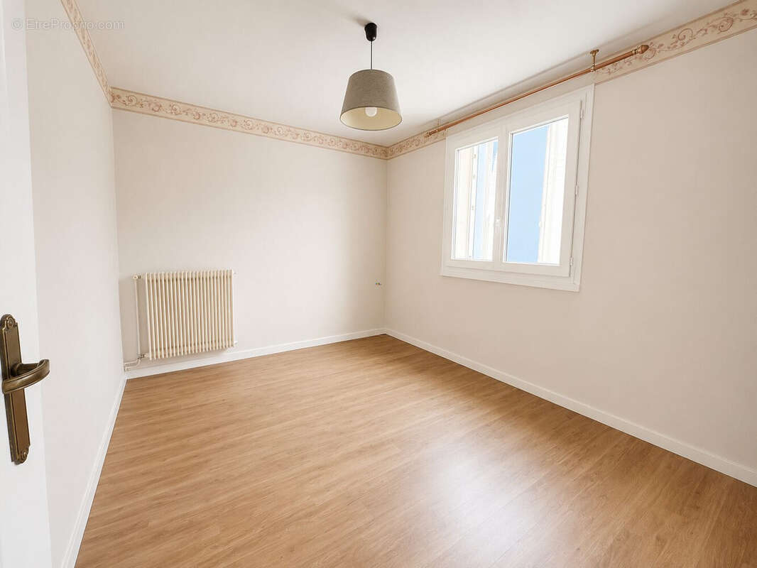 Appartement 68 m² à La Chapelle-Saint-Mesmin  - photo 5