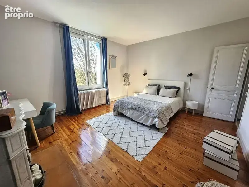Maison 10 pièces 325 m² à vendre à Montrond-Les-Bains (42210) - photo 7