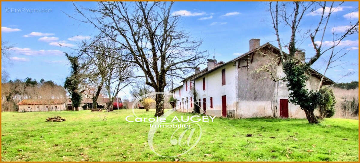 Maison à SAINT-LEGER-DE-BALSON