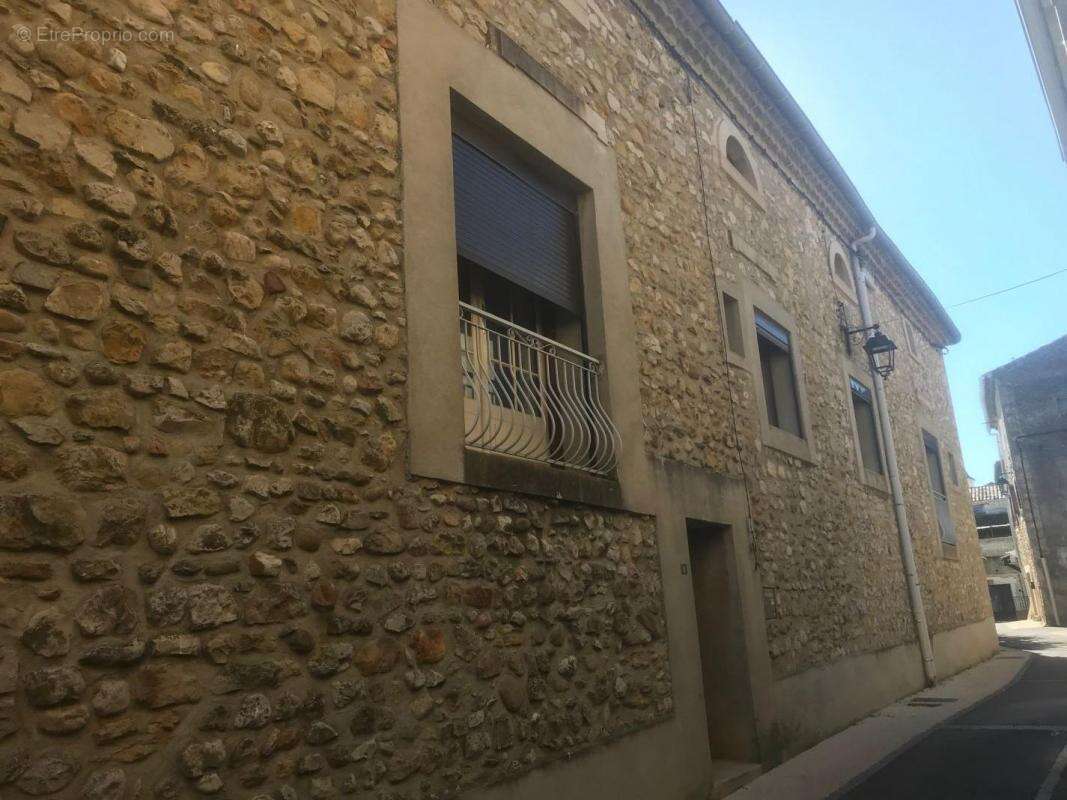 Maison à SAINT-VICTOR-DE-MALCAP