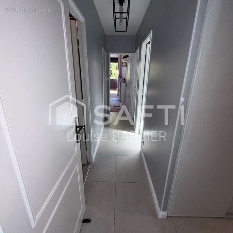 Appartement 90 m² à Marseille-16e  - photo 4
