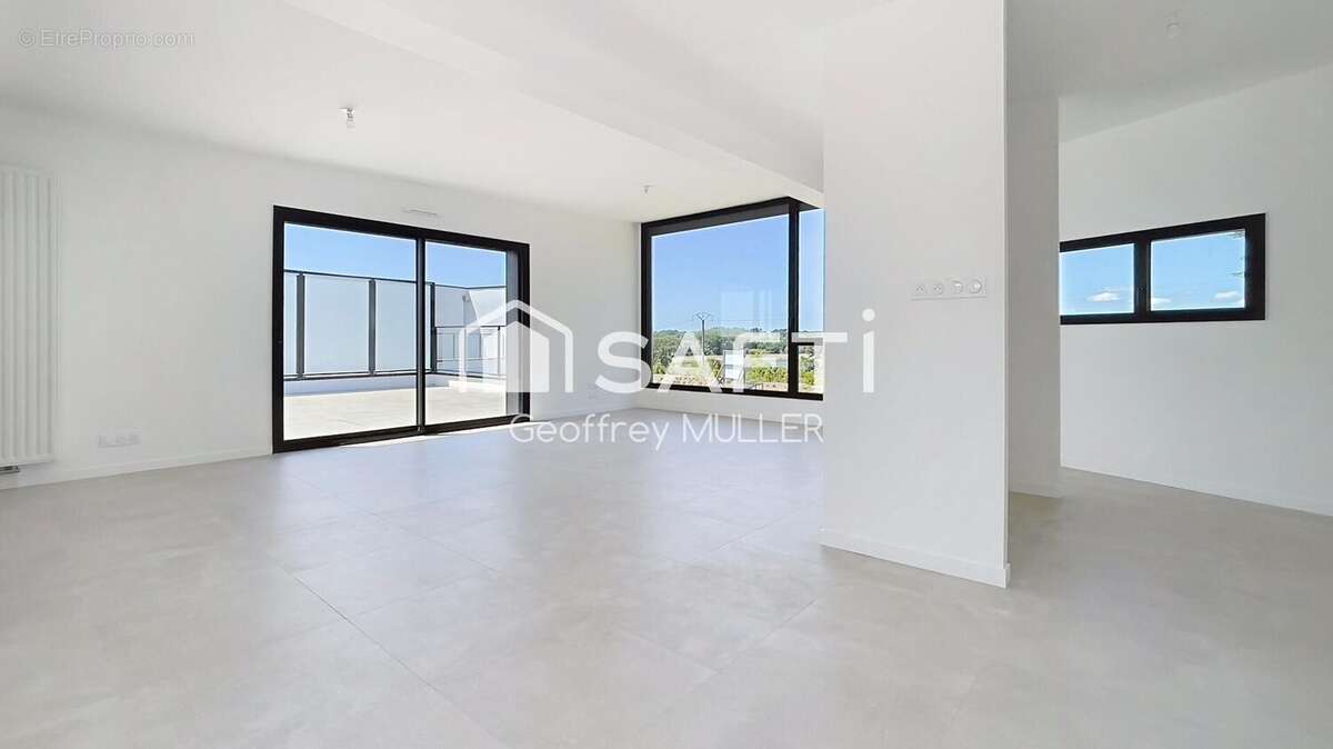 Photo 2 - Maison à ARRADON