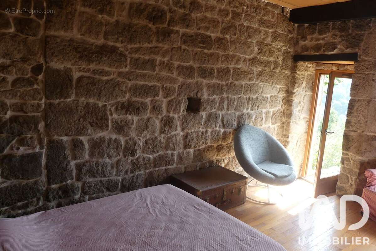 Maison 93 m² à Burzet  - photo 8