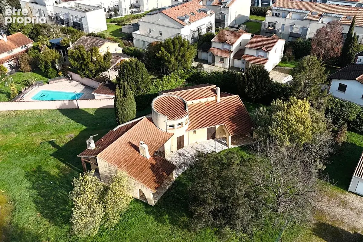 Tournefeuille ? maison de caractère de 182 m² sur parcelle de 1 600 m² - photo 1