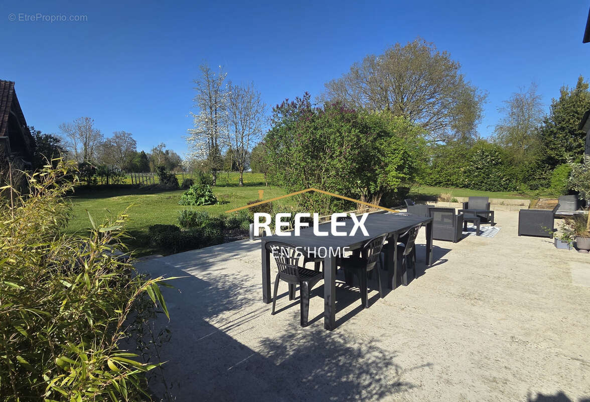 Maison à VAUCHELLES-LES-AUTHIE