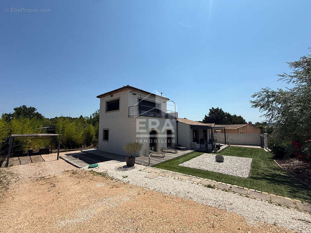 Maison à SAINT-MAXIMIN-LA-SAINTE-BAUME