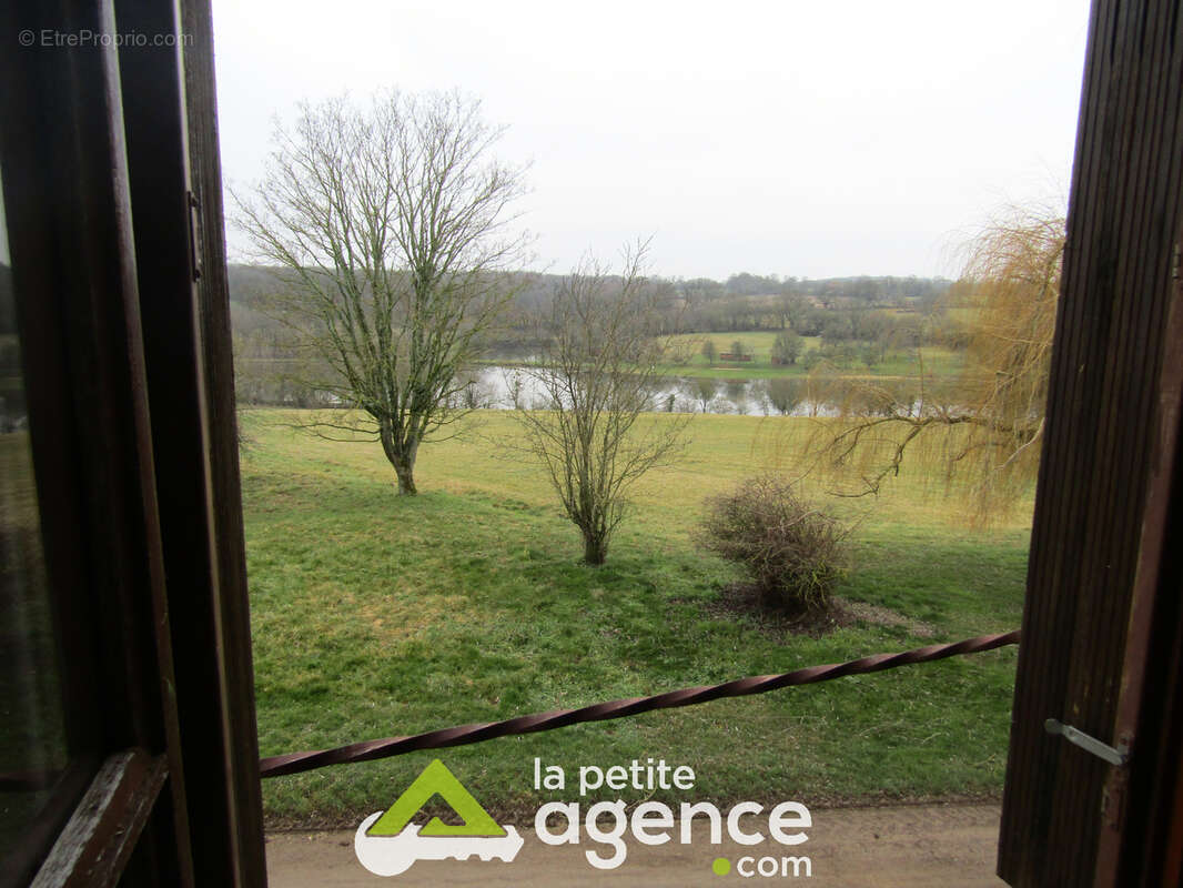 Maison à OUROUER-LES-BOURDELINS