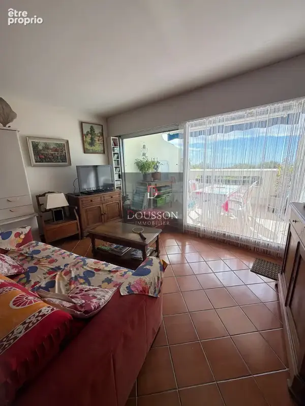 La grd motte - t 4 vue sur mer   avec parking box - photo 3