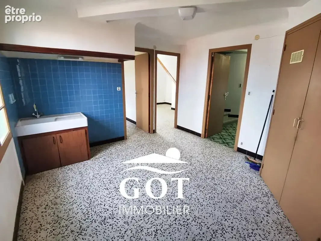 Maison à vendre à Saint Hippolyte avec dépendances, appartement T2 et grands garages, Fort potentiel  8 pièce(s) 276 m2 utiles - photo 18