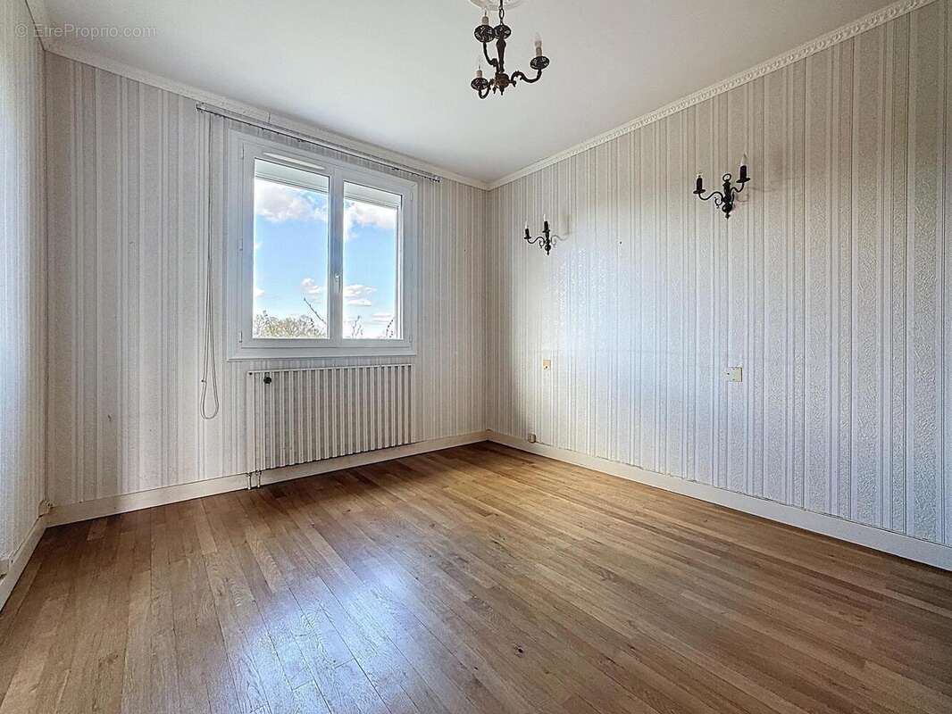 Photo 5 - Maison à LA CHAPELLE-SAINT-LAURENT