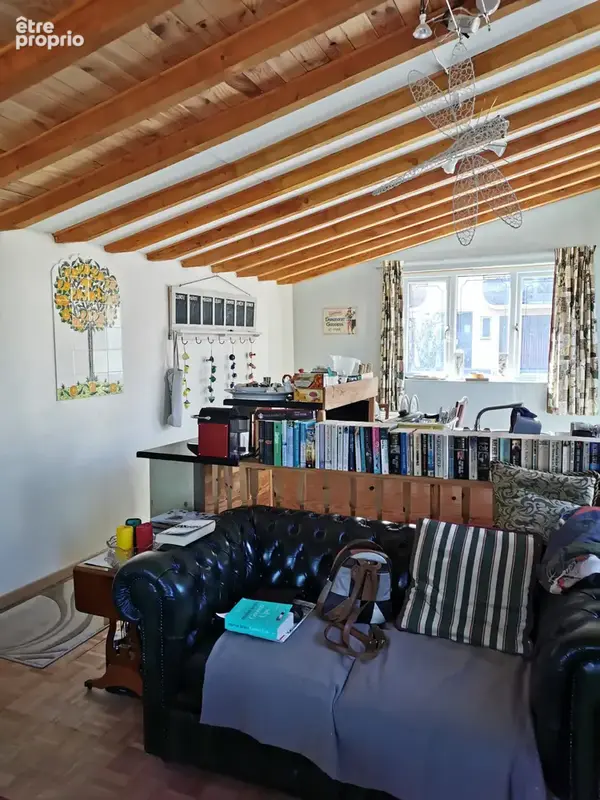 Opportunité rare de trois propriétés séparées en une ; idéal pour vivre et louer - photo 20