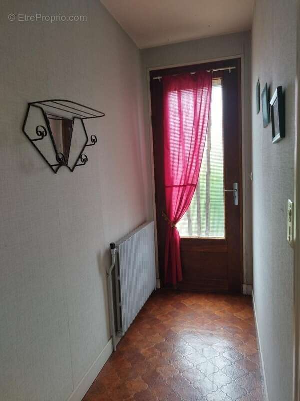 CHARENTE, VAL DE BONNIEURE, Maison sur sous-sol, 3 chambres, garage, terrain arboré 1457 m² - photo 15