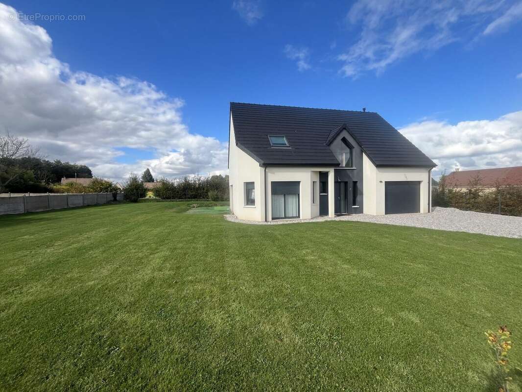 Maison à SAINT-CLAIR-SUR-EPTE