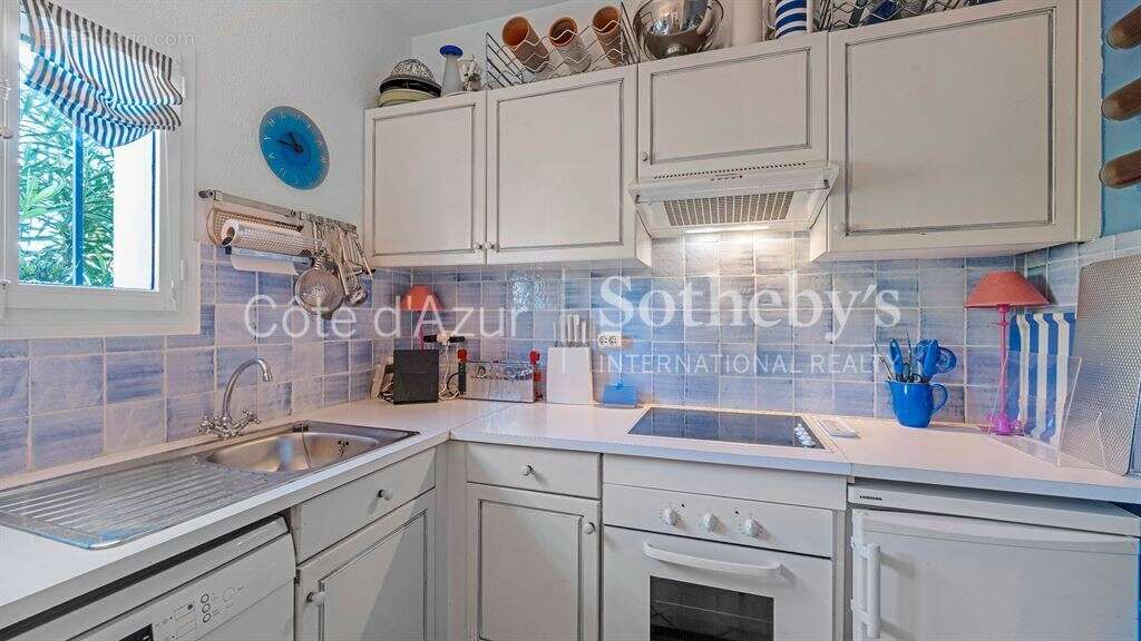 Maison avec amarrage privé à Port Grimaud – 3 chambres, piscine, Golfe de Saint-Tropez - photo 14