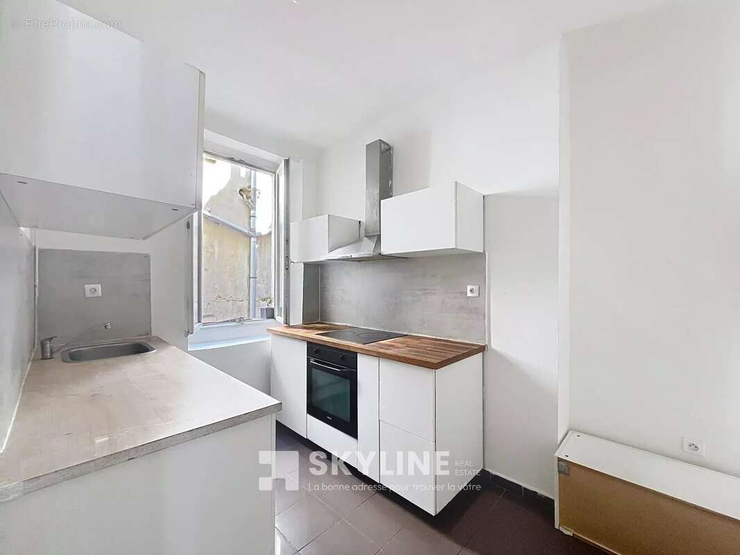Appartement à MARSEILLE-2E