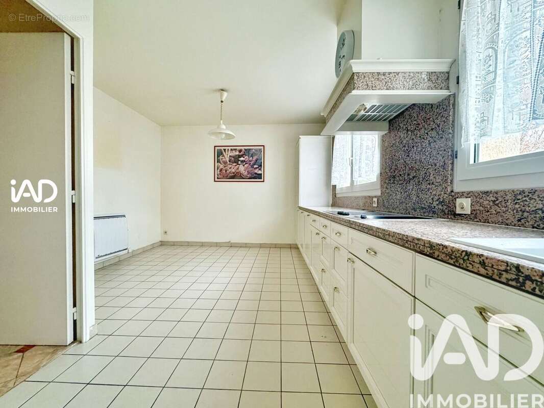 Appartement 81 m² à Nanterre  - photo 6