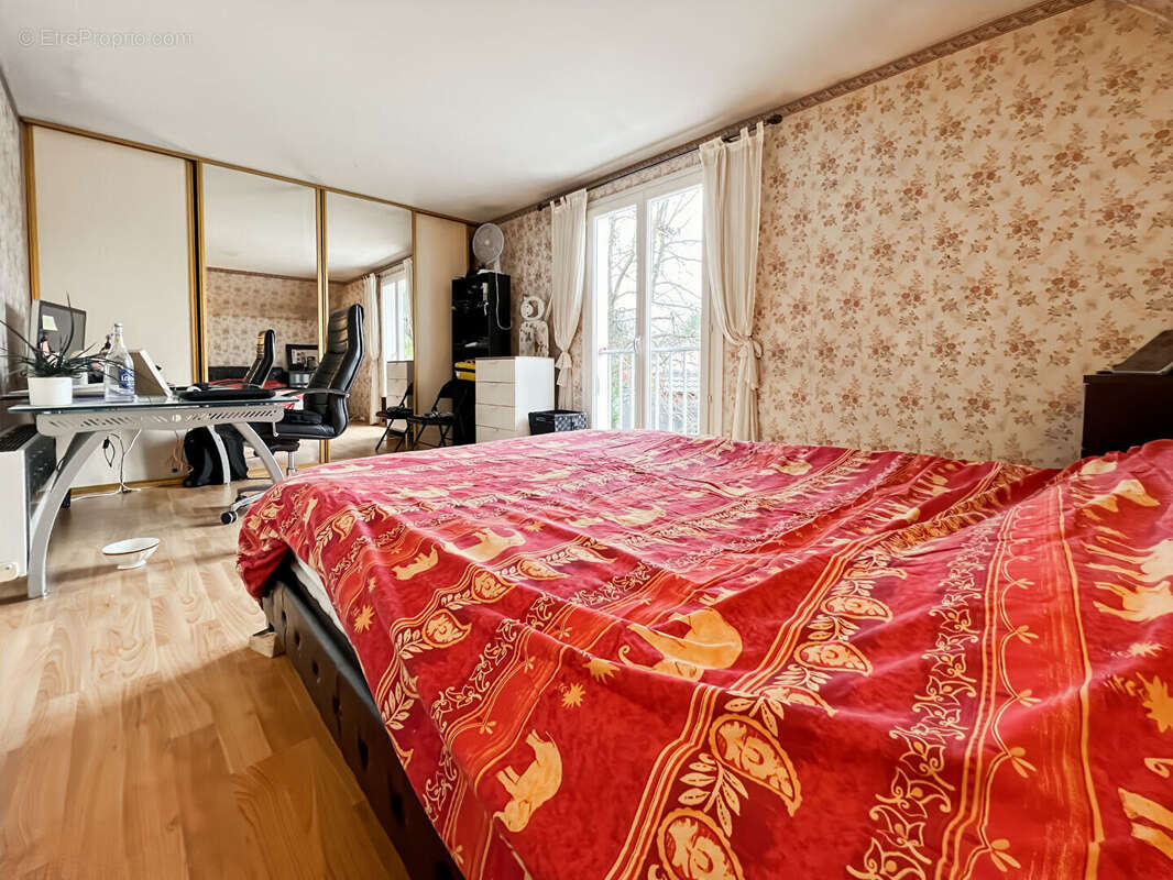 Maison à SAINT-FARGEAU-PONTHIERRY