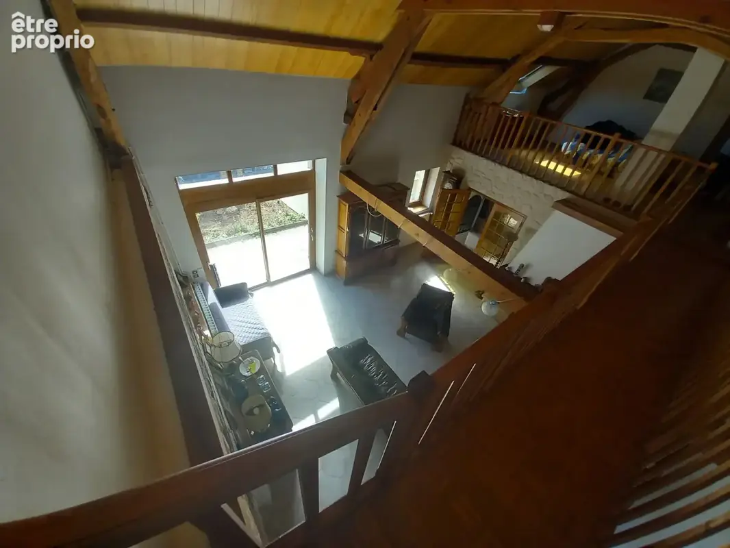 Maison de village 186 m2 habitables avec dépendances, studio et grand terrain - photo 17