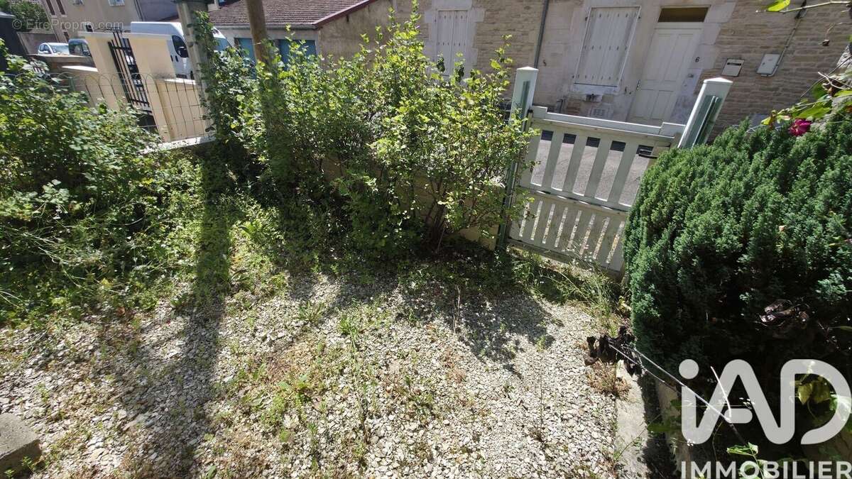 Photo 7 - Maison à CHATEAUVILLAIN