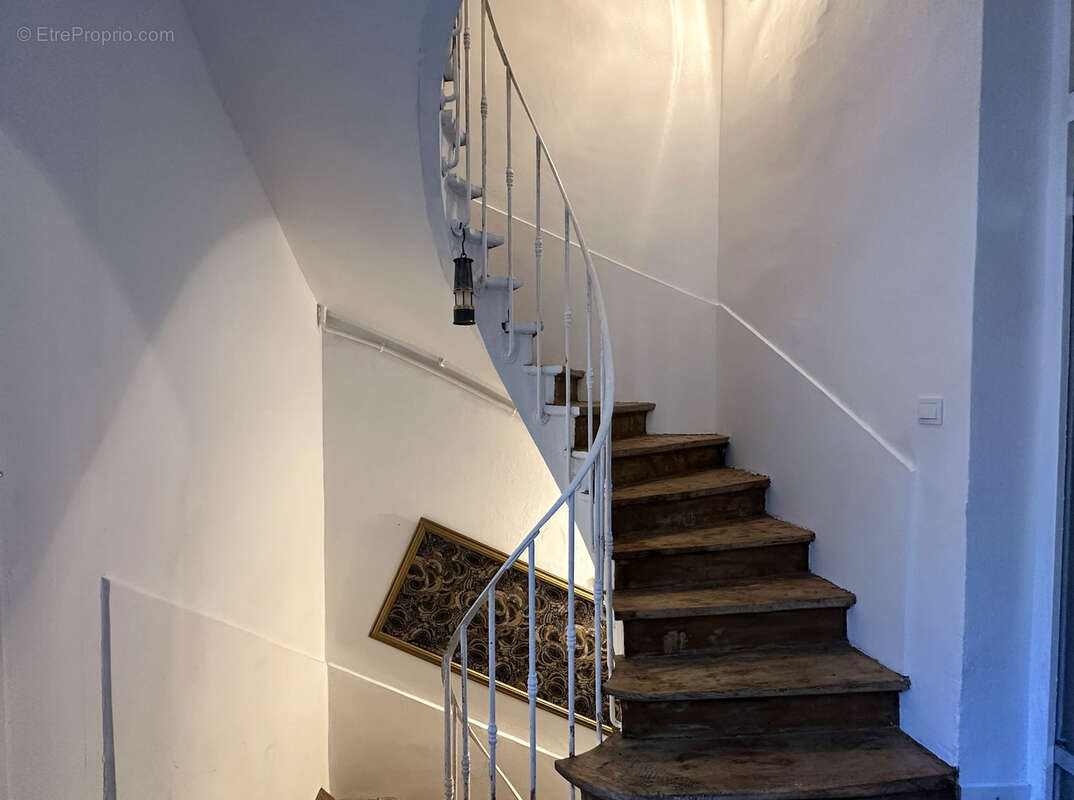 Maison à DECAZEVILLE