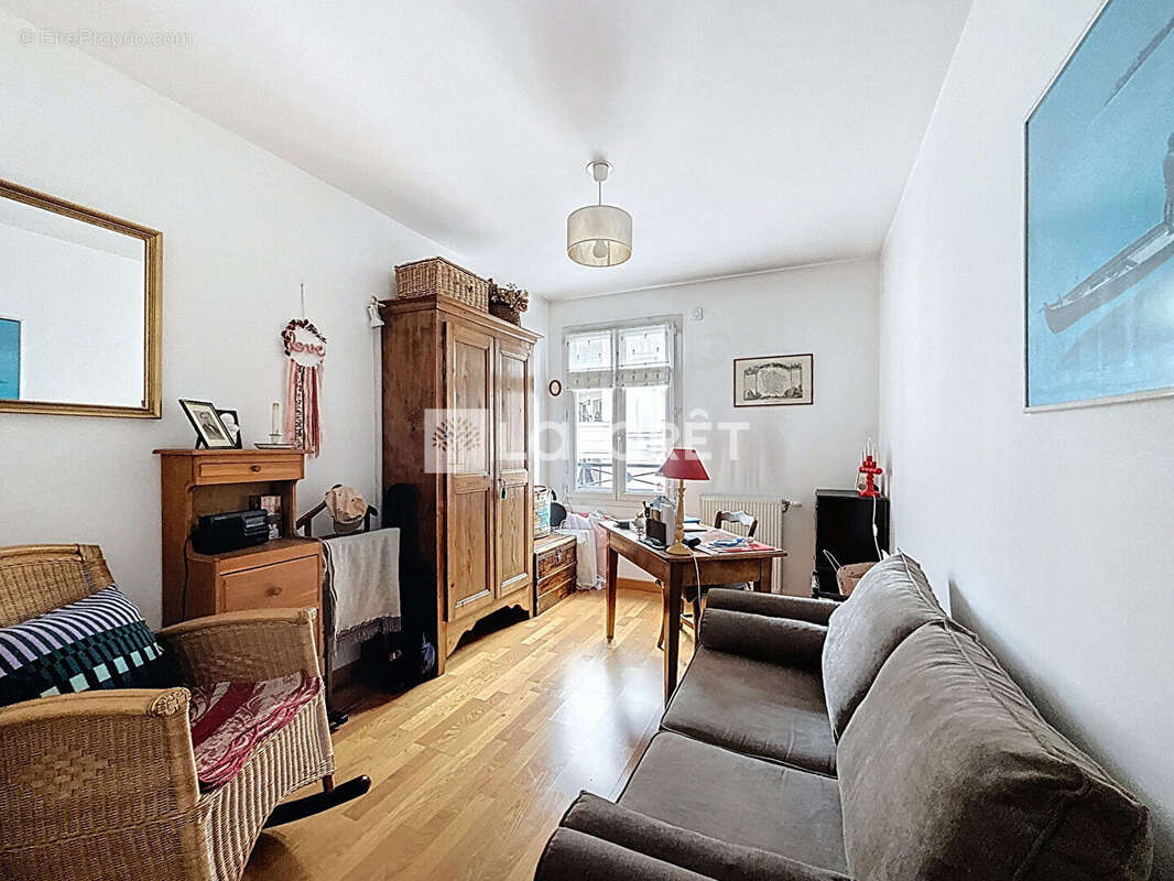 Appartement à LE PLESSIS-ROBINSON