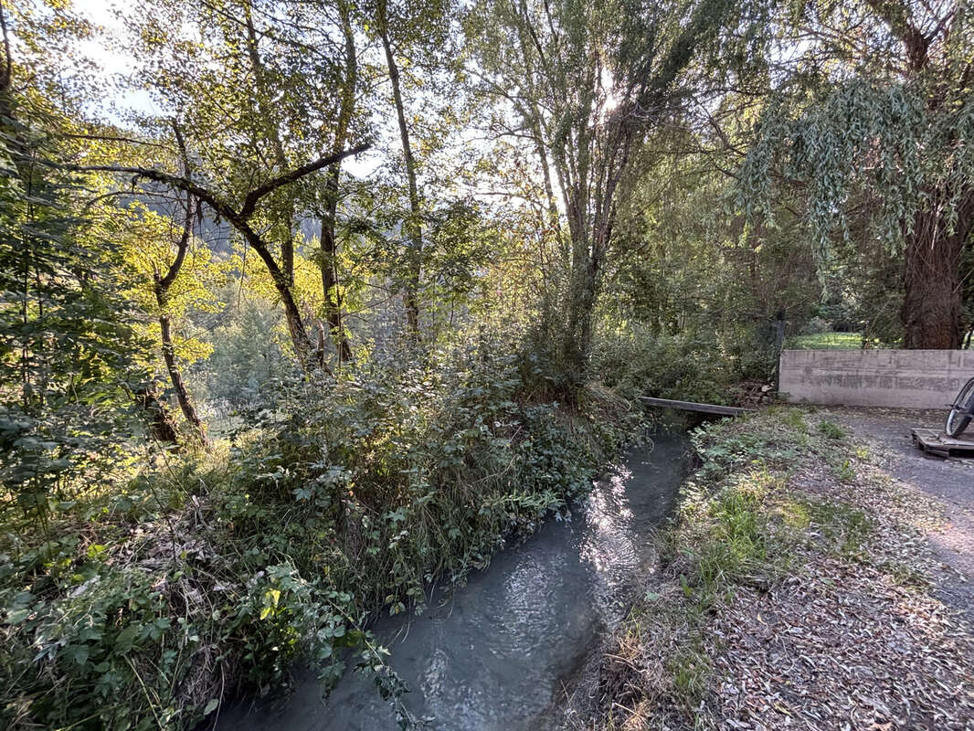 Autre à LA SALLE-LES-ALPES