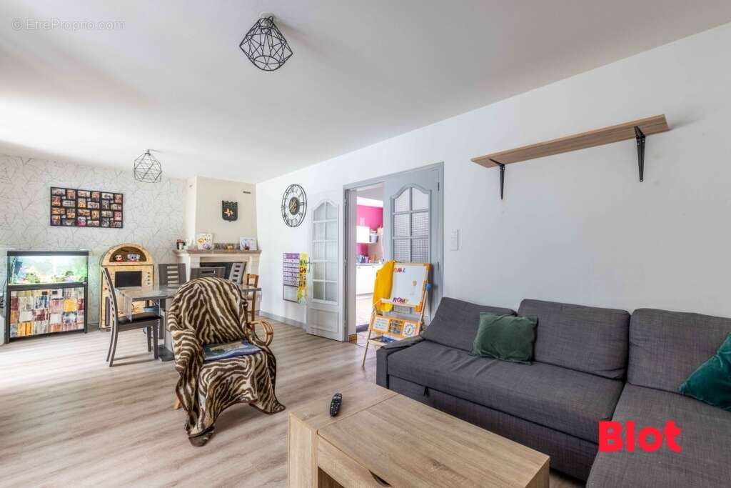 Maison à THORIGNE-FOUILLARD