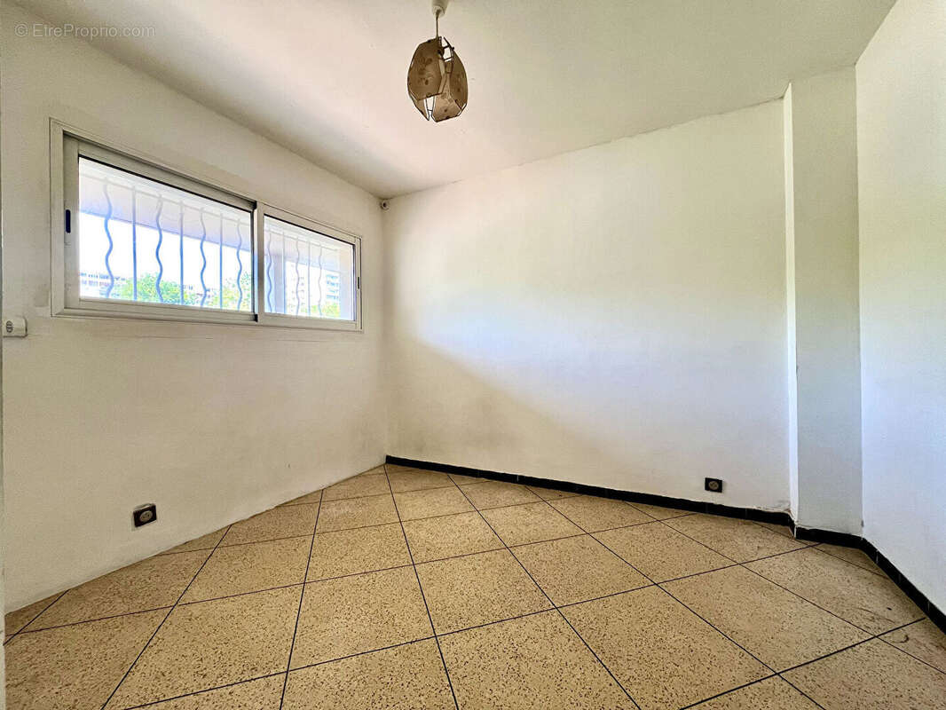 Appartement à MARSEILLE-9E