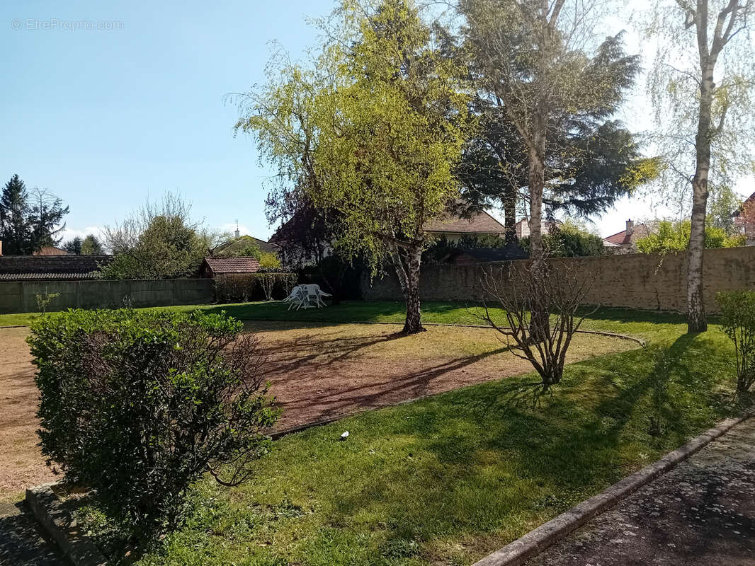 Appartement à LE COTEAU