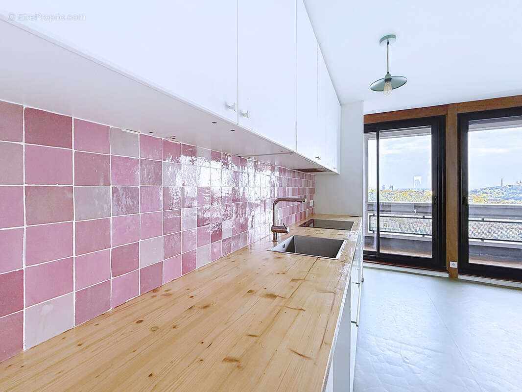 Appartement à LYON-9E