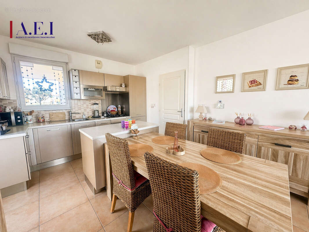 Appartement à SIX-FOURS-LES-PLAGES