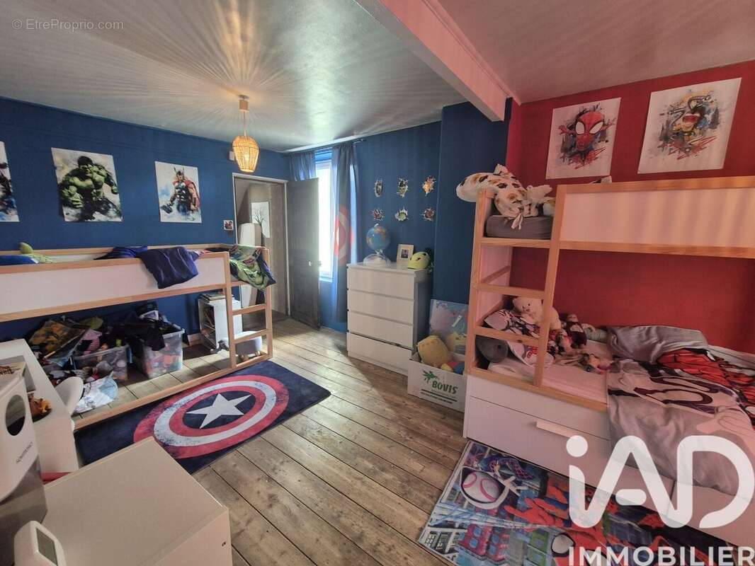 Maison 130 m² à Montceaux-Les-Meaux  - photo 8