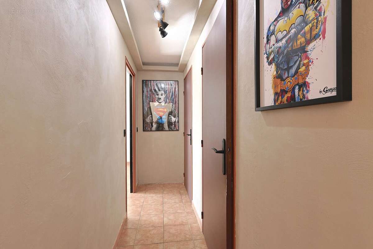 Appartement à FREJUS