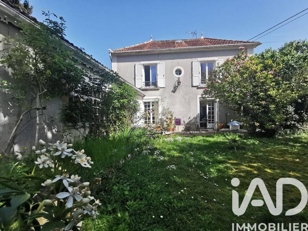 Photo 1 - Maison à SOIGNOLLES-EN-BRIE