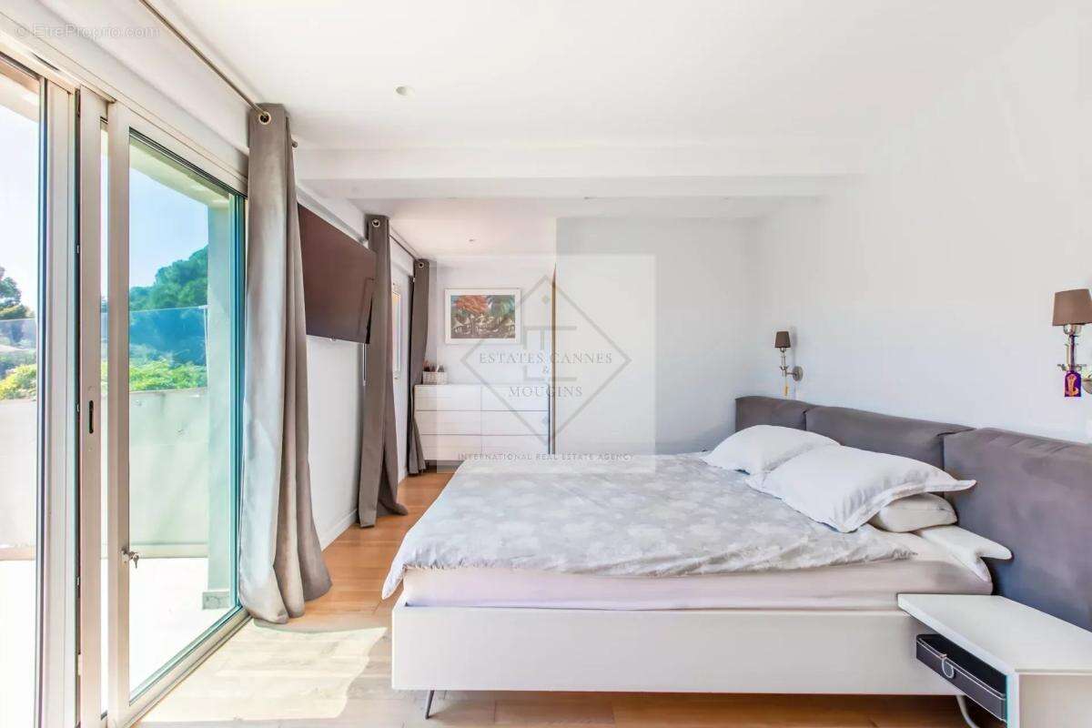 Maison à MOUGINS